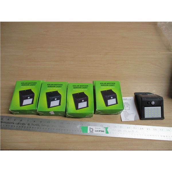 (5) Solar Motion Sensor Lights