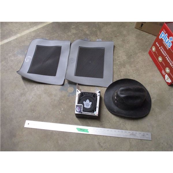 *Plastic Hat, Floor Mats, Maple Leafs Speaker