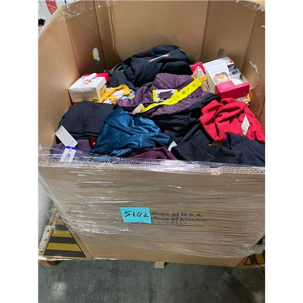 Lote #5102 - Target/Costco Clothes