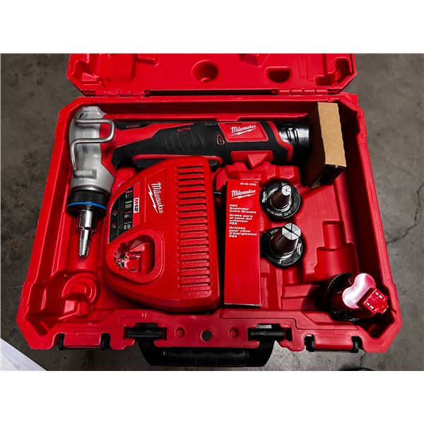 Lote #5023 - Milwaukee Pex Expansion Tool Kit