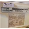 Image 3 : A Sanyo Microwave-EM-802T