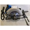 Image 2 : A Corded Circular Saw By Mastercraft ( 14A 7 1/4" 18,5 cm)