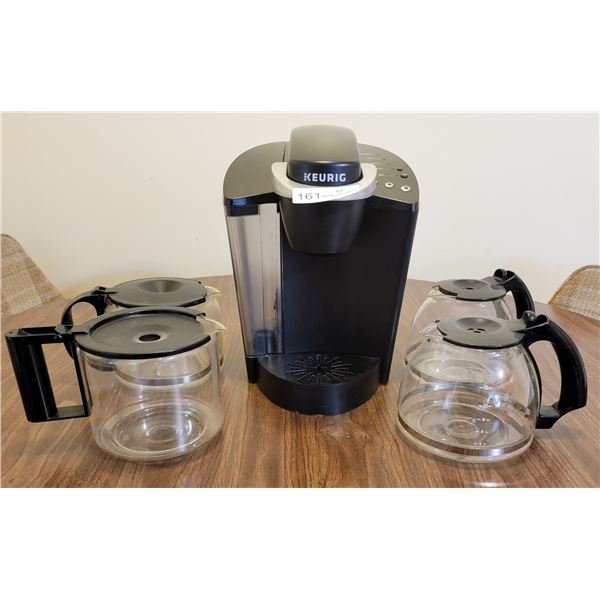 Keurig Single Cup Brewing System K40 With Four Coffee Pots Beck