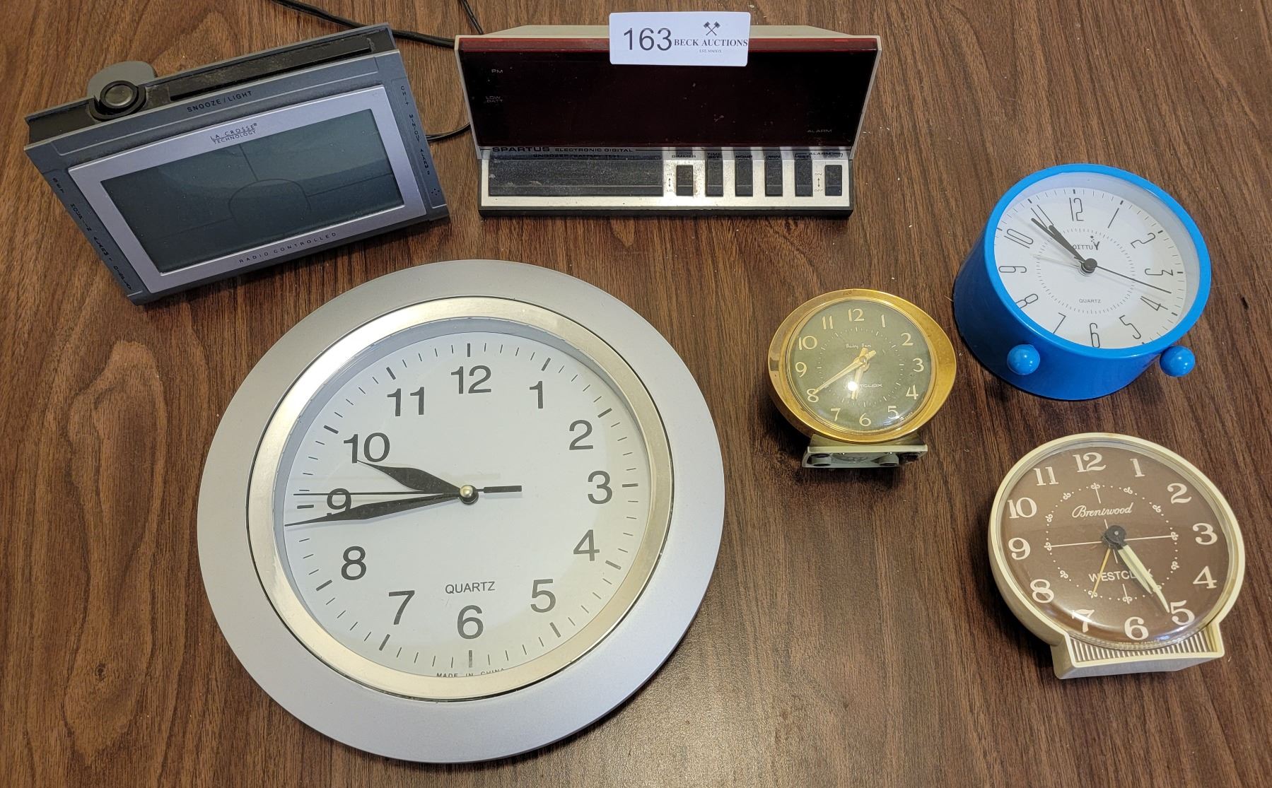 Almi Clock Six Assorted Clocks/Alarm Clocks - Beck Auctions Inc.