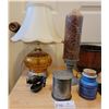 Image 2 : Home Décor With Lamp And Tabaco Holder