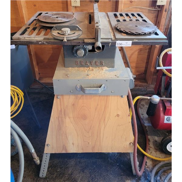 Beaver Table Saw With Extra Blades