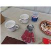 Image 2 : Assorted Coca-Cola Collectibles; Glasses, Cups, Cutlery, Rulers, Cards, 