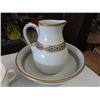 Image 2 : Porcelain Wash Basin + Jug & Chamber Pot 