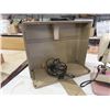 Image 3 : Vintage Elna Supermatic Portable Sewing Machine with Metal Case