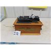 Image 1 : Thomas Vintage Style Phonograph Cassette/ Radio Player