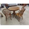 Image 8 : Oak Round Dining Table with 3 Chairs & (1) 18" Leaf - 4 Leg +