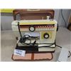 Image 1 : Vintage Janome Portable Sewing Machine Model 656 in Carry Case 