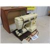 Image 2 : Janome Portable Sewing Machine Model 657 in Carry Case 