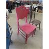 Image 2 : 2 Old Painted Chairs