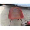 Image 2 : 2 Wheel Barrels 37'' x 28'' + 37'' x 27'' 