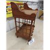 Image 4 : Vintage Oak Peg + Ball Small  Stand 10" x 13.5" x 19" 