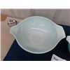 Image 5 : 2 Pyrex Casserole Dishes
