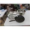 Image 1 : Mixing Stainless Steel Bowl, Frying Pan, Large Ball Sealer
