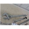 Image 2 : 24" Crescent Wrench + Wrenches