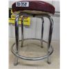 Image 3 : Small Chrome Stool with Vinyl Seat 14" x 19" 