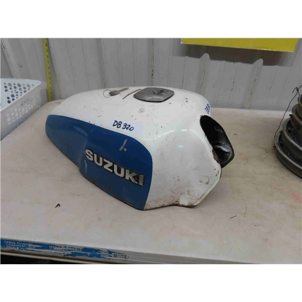 Suzuki Motorcycle 750 Gas Tank with Locking Cap + Key 