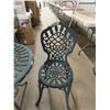 Image 2 : Cast Iron Bistro Set Table 24"x 26" with 2 Chairs