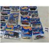 Image 5 : 25 Assorted New in Package Hot Wheels Die Cast Cars