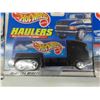 Image 6 : 25 Assorted New in Package Hot Wheels Die Cast Cars