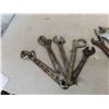 Image 4 : 13 Wrenches - 3/8" to 1 1/16" + 5 Crescent Wrenches