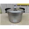 Image 2 : Presto No.5 Cooker- Canner 10 Quart Pressure Cooker