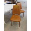 Image 2 : Kitchen Table 30" x 36" x 59" with 2 Vinyl Upholstered Chairs