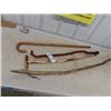 Image 1 : 4 Canes/ Walking Sticks
