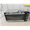 Image 2 : Panasonic Microwave, Hamilton Beach Toaster Oven