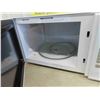 Image 6 : Panasonic Microwave, Hamilton Beach Toaster Oven