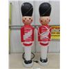 Image 1 : 2 Soldier Light Up Blow Molds 31" Tall