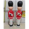 Image 5 : 2 Soldier Light Up Blow Molds 31" Tall