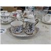 Image 4 : Assorted Cups + Saucers - 25th Anniversary Royal Albert, Royal Windsor Tea Pot