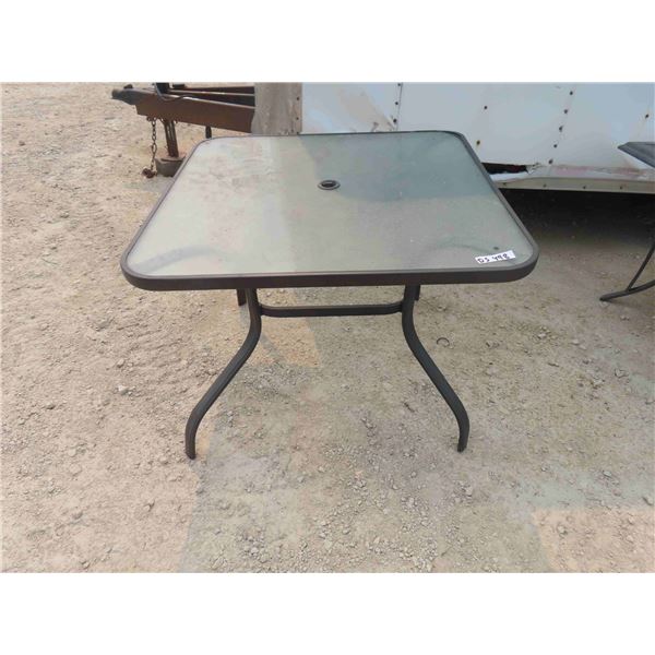 Patio Table 28" x 38" x 38" 