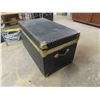 Image 5 : Vintage Travel Trunk - Cedar Lined 19.5" x 19.5" x 35" 