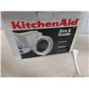 Image 5 : Oster Blender, Nostalgic Toaster, Kitchen Aid Slicer + Shredder Attachment