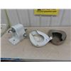 Image 1 : Drinking Water Fountain + 2 Bedpans ; 1 Enamel + 1 Stainless Steel