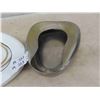 Image 2 : Drinking Water Fountain + 2 Bedpans ; 1 Enamel + 1 Stainless Steel