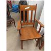 Image 2 : 4 Vintage Antique Mission Oak Chairs in original condition but are in need of re-gluing