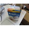Image 6 : Pair of 8'' x 8'' Universal Access Doors, Dryer Lint Trap, Fan