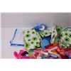 Image 2 : Bag of Vintage Barbie Accessories
