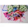 Image 4 : Bag of Vintage Barbie Accessories