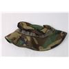 Image 3 : Military Woodland Camo Pattern Hat and Garment Bag