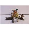 Image 6 : Various Bird figurines/Blue Vase/2 desk pen holders
