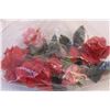 Image 5 : colored buttons/hair clips/shells/red plastic roses