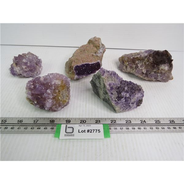 (5) Tanzanite Natural Gemstone Rocks